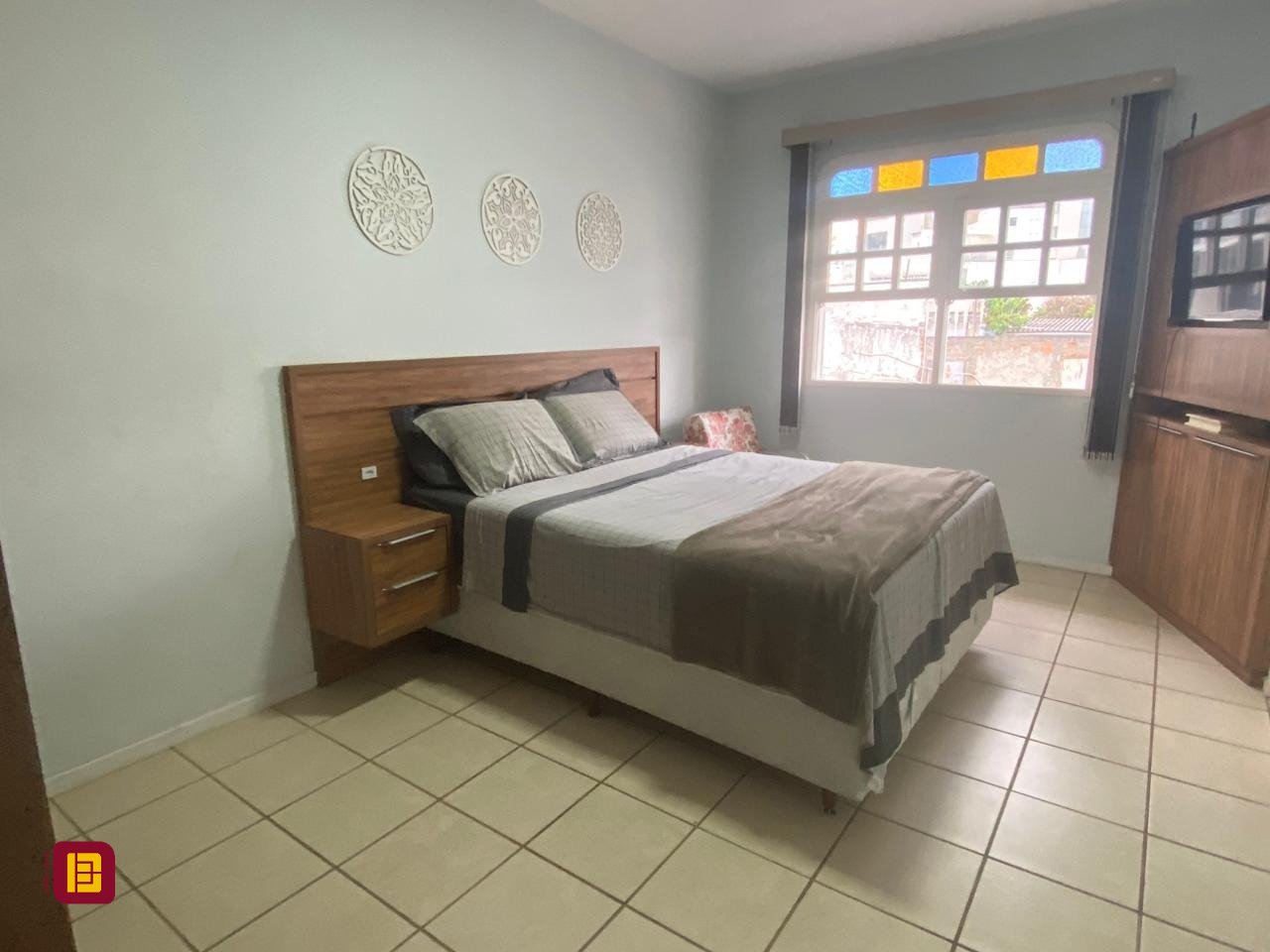 Casa com 191m², 5 quartos (sendo 1 suíte), 2 garagens, no bairro Centro em Florianópolis