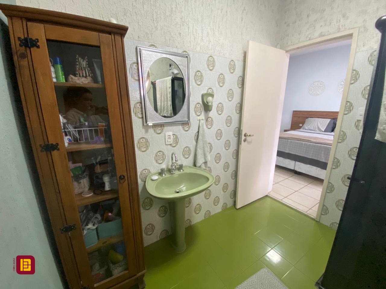 Casa com 191m², 5 quartos (sendo 1 suíte), 2 garagens, no bairro Centro em Florianópolis