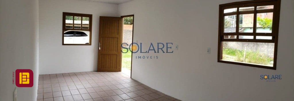 Casa com 73m², 3 quartos, 1 garagem, no bairro Rio Tavares em Florianópolis