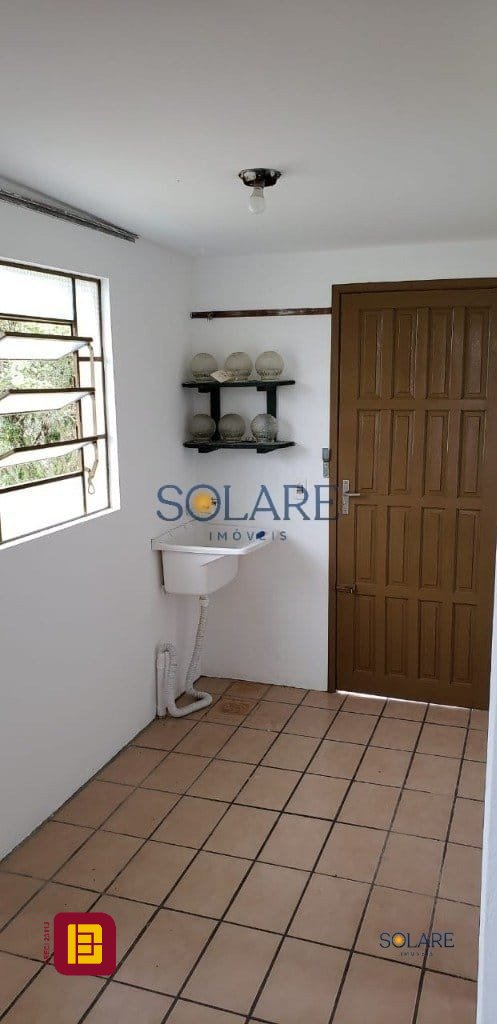 Casa com 73m², 3 quartos, 1 garagem, no bairro Rio Tavares em Florianópolis