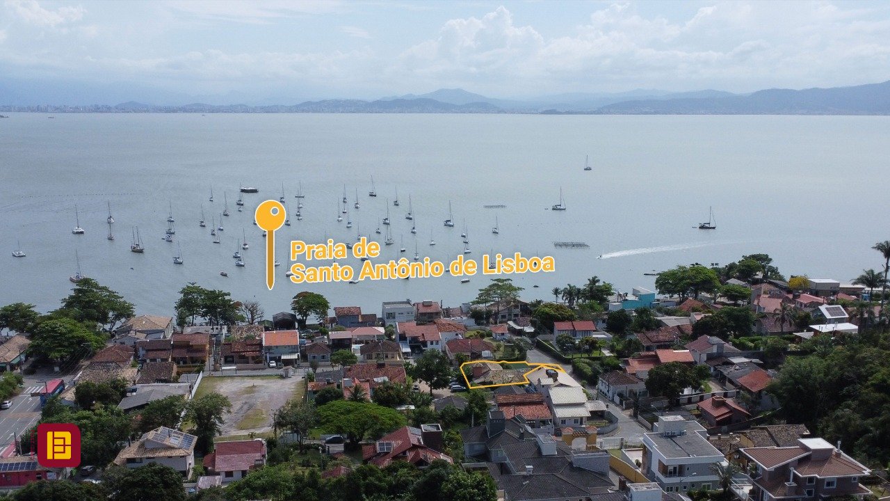 Casa com 250m², 5 quartos (sendo 1 suíte), no bairro Santo Antônio de Lisboa em Florianópolis