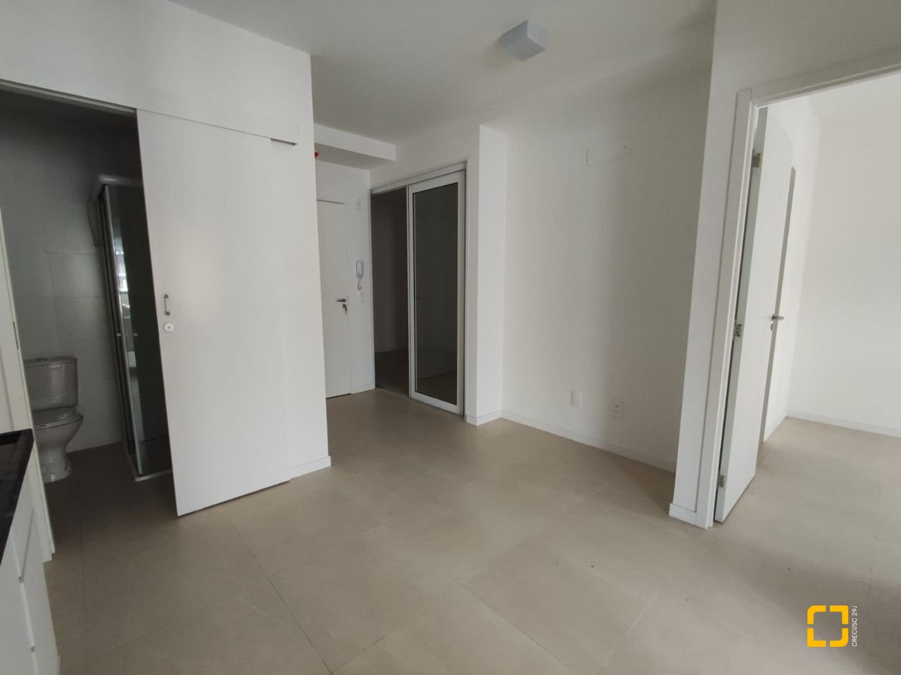 Apartamento com 47m², 3 quartos (sendo 1 suíte), 1 garagem, no bairro Cachoeira do Bom Jesus em Florianópolis
