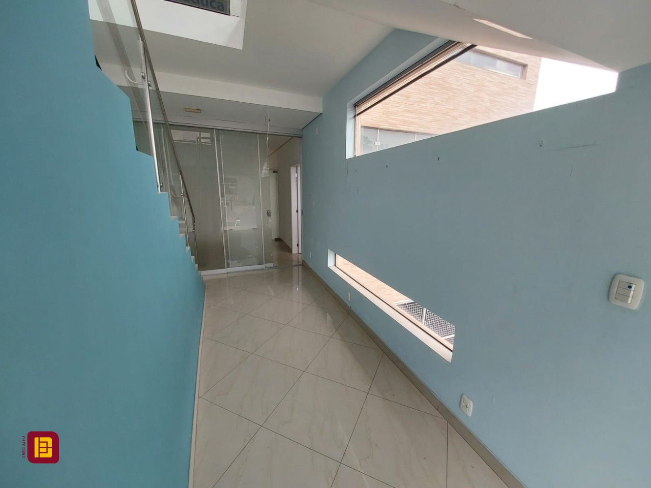 Prédio com 81m², 2 garagens, no bairro Pantanal em Florianópolis