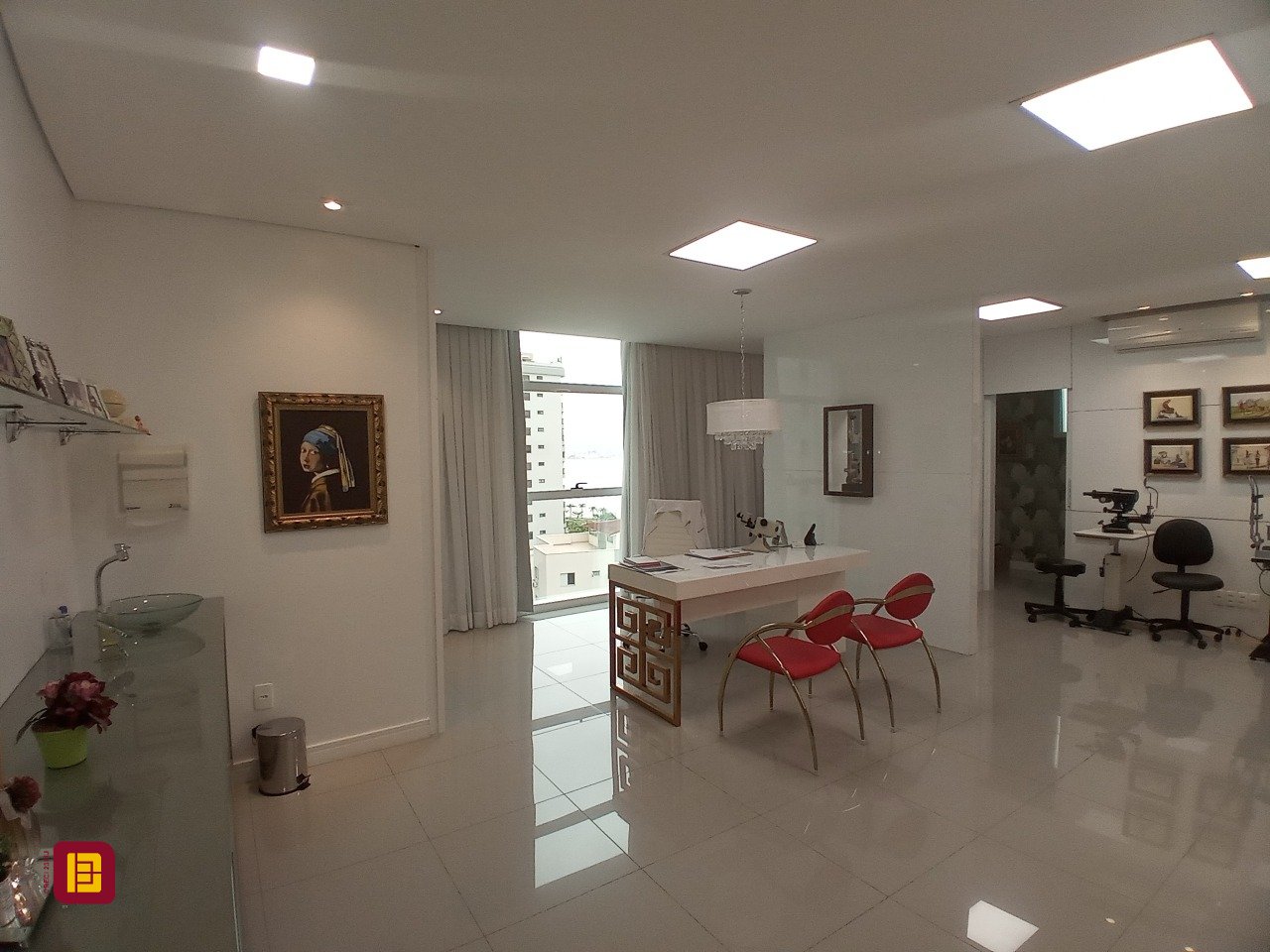 Sala com 52m², 1 garagem, no bairro Agronômica em Florianópolis