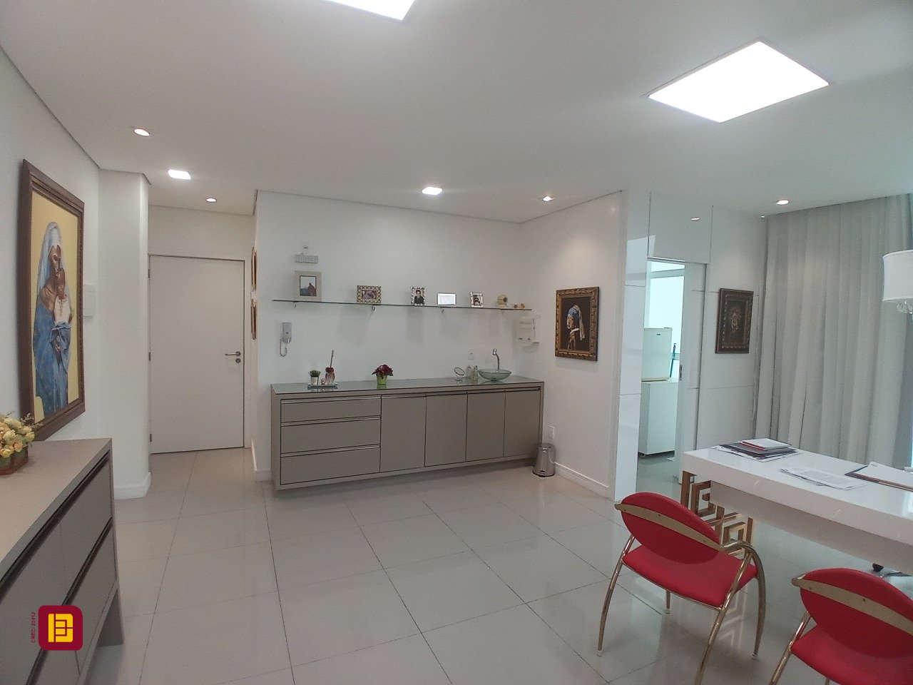 Sala com 52m², 1 garagem, no bairro Agronômica em Florianópolis