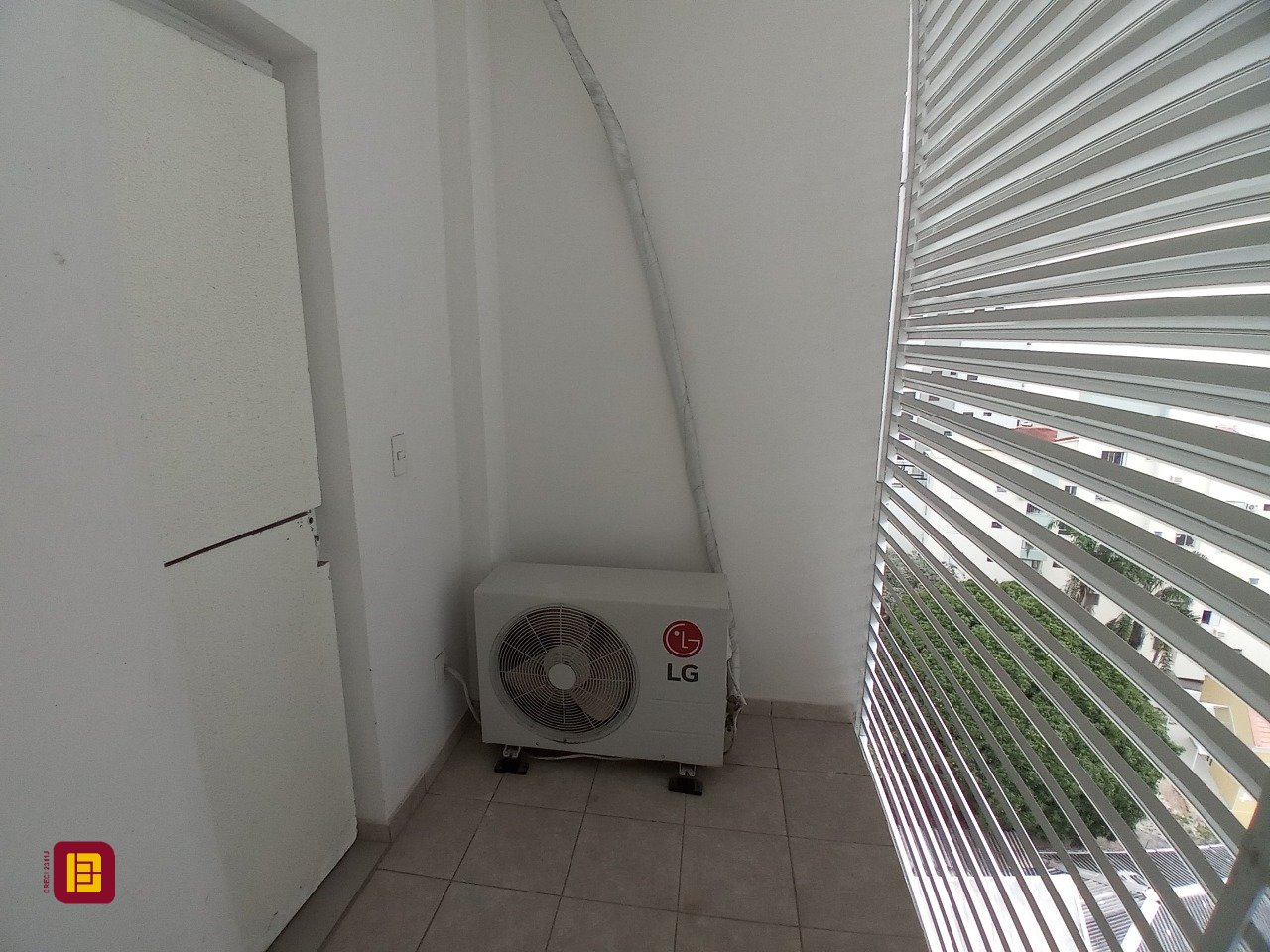 Sala com 52m², 1 garagem, no bairro Agronômica em Florianópolis