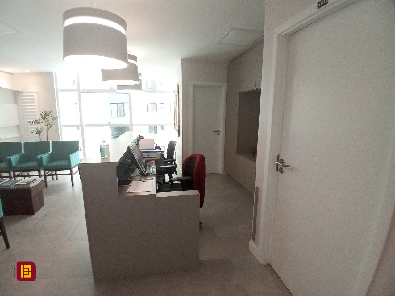 Sala com 52m², 1 garagem, no bairro Agronômica em Florianópolis