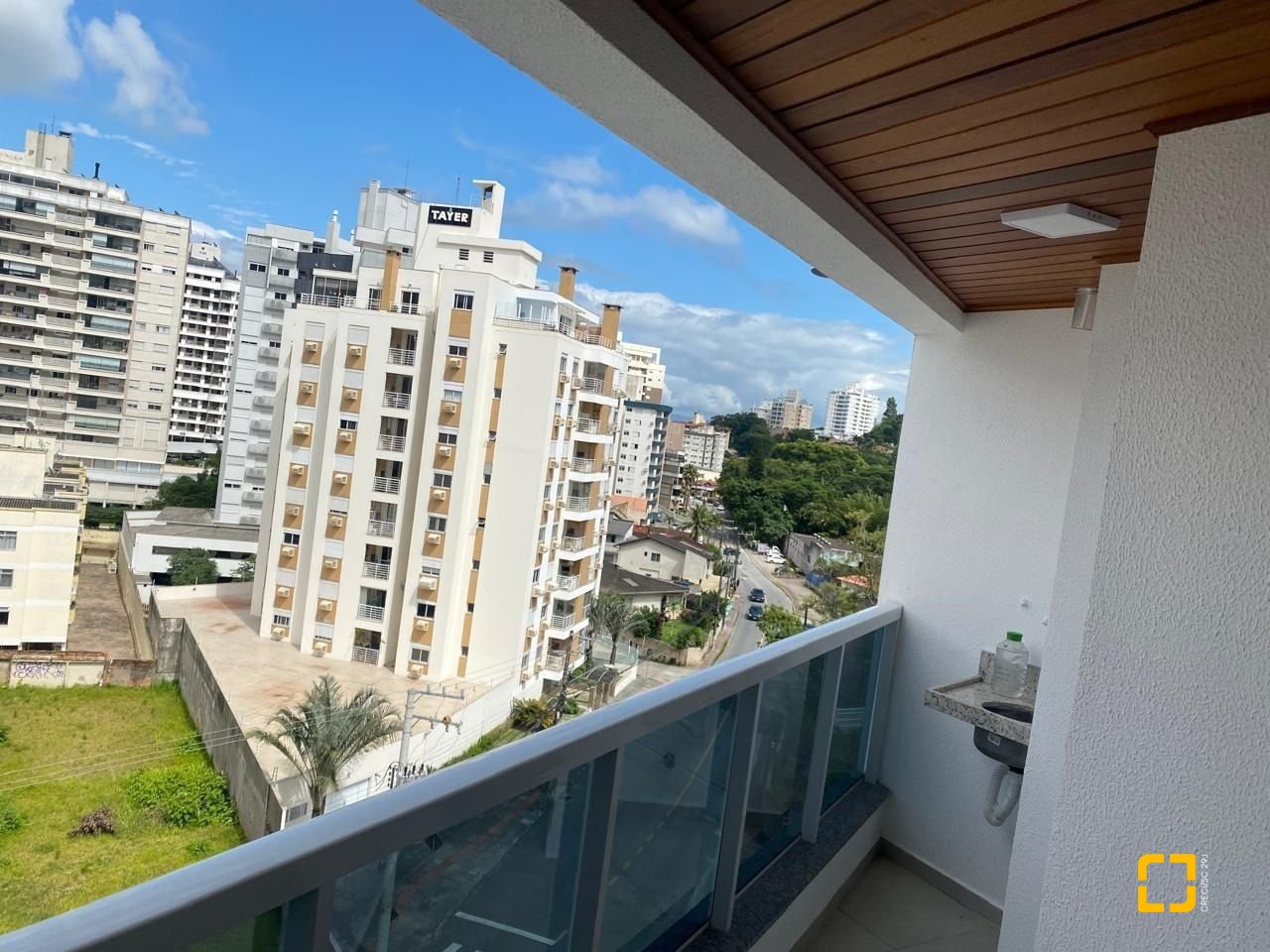Cobertura com 95m², 2 quartos (sendo 1 suíte), 2 garagens, no bairro Itacorubi em Florianópolis