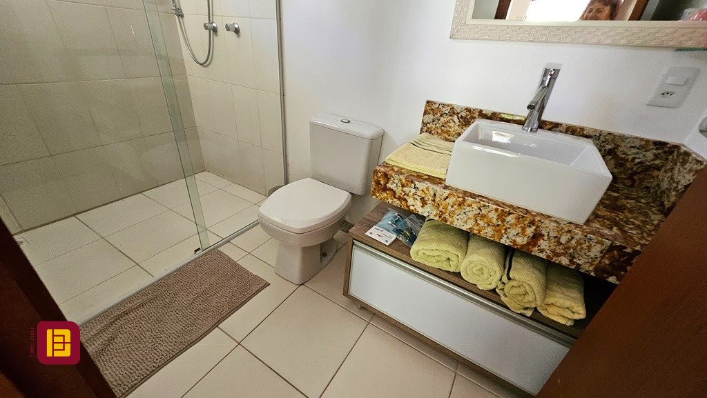 Casa com 280m², 4 quartos (sendo 3 suítes), 2 garagens, no bairro Sul do Rio em Santo Amaro da Imperatriz