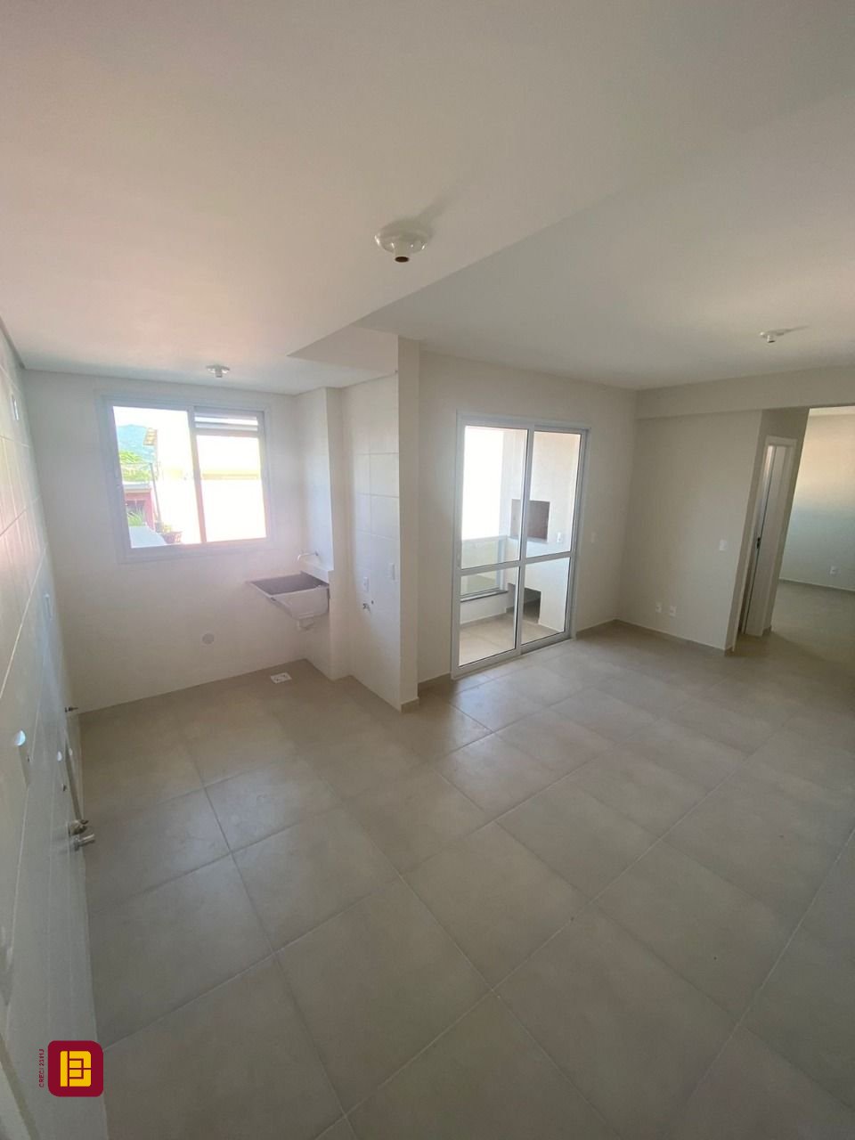 Cobertura com 114m², 2 quartos (sendo 2 suítes), 2 garagens, no bairro Itacorubi em Florianópolis