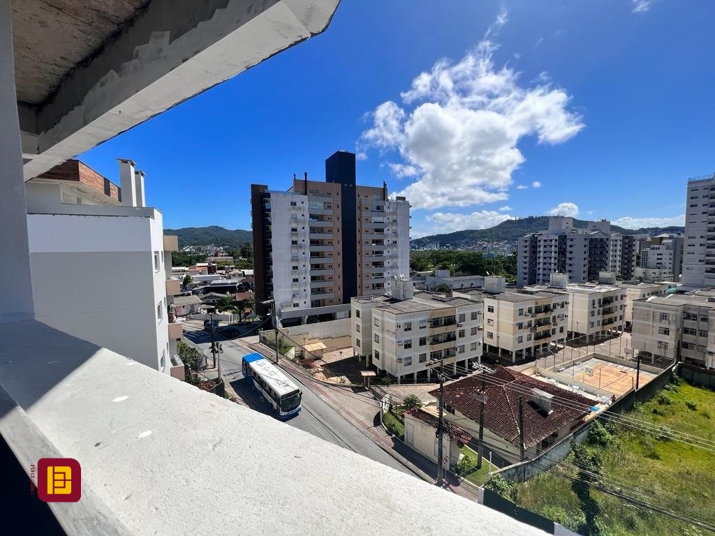 Cobertura com 115m², 2 quartos (sendo 2 suítes), 1 garagem, no bairro Itacorubi em Florianópolis