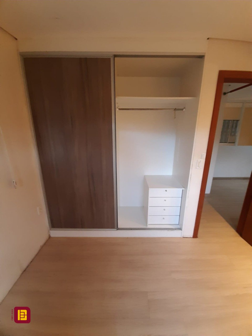 Casa com 325m², 3 garagens, no bairro Morro das Pedras em Florianópolis