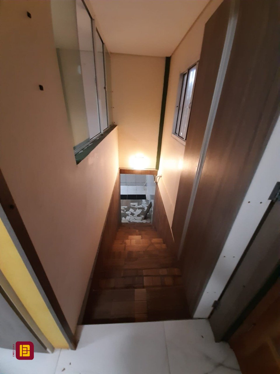 Casa com 325m², 3 garagens, no bairro Morro das Pedras em Florianópolis
