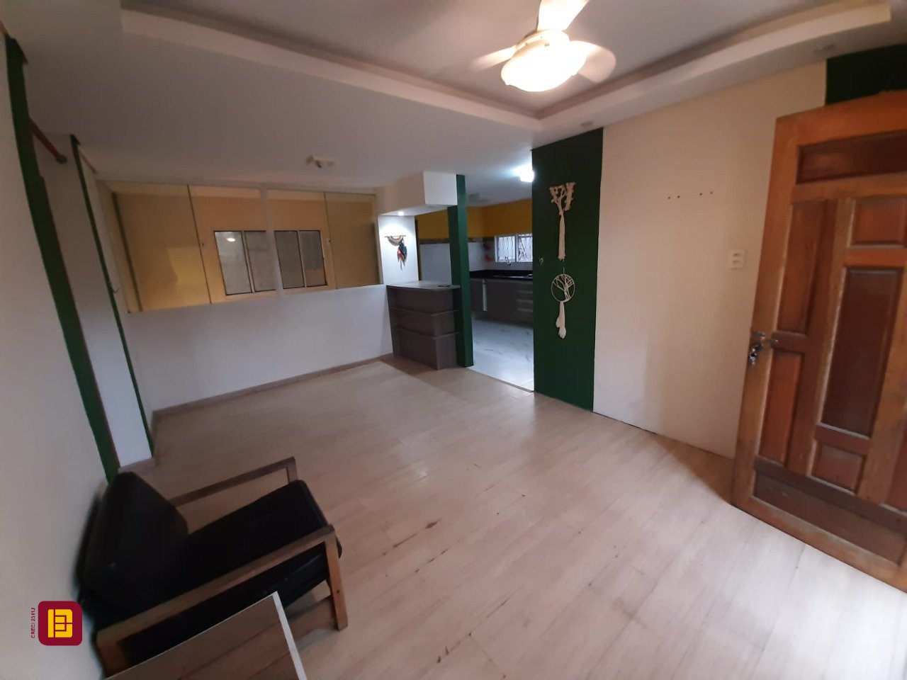 Casa com 325m², 3 garagens, no bairro Morro das Pedras em Florianópolis