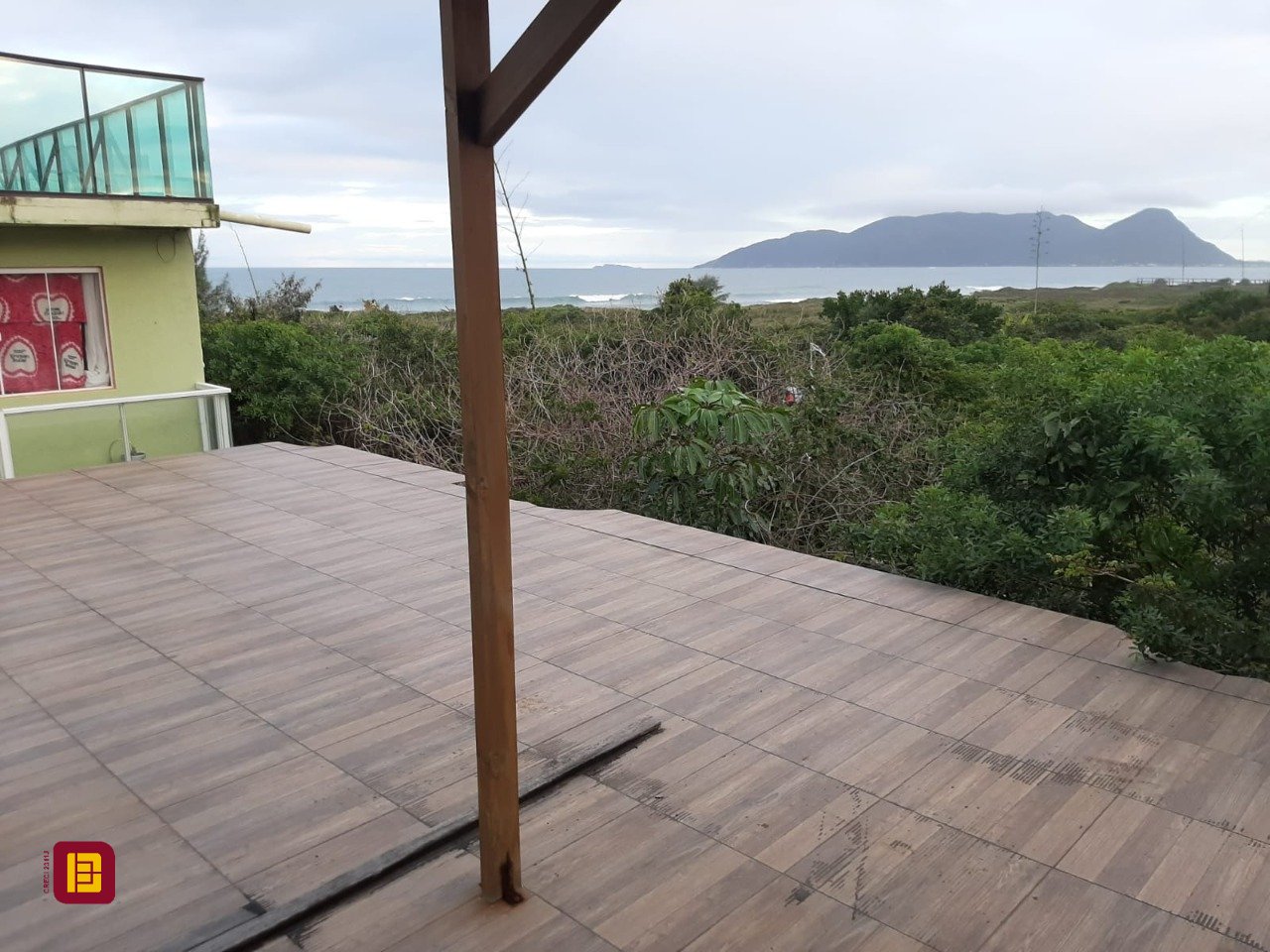 Casa com 325m², 3 garagens, no bairro Morro das Pedras em Florianópolis
