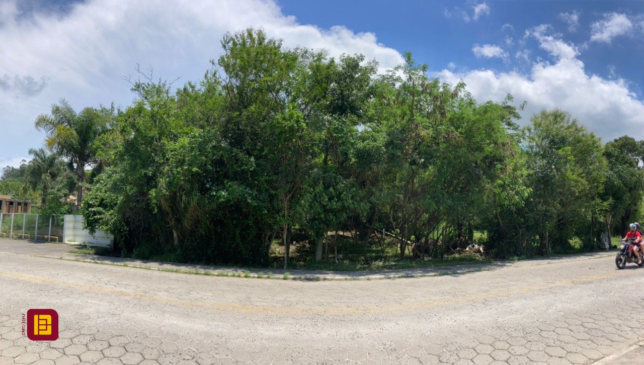 Terreno com 14520m², no bairro Ratones em Florianópolis
