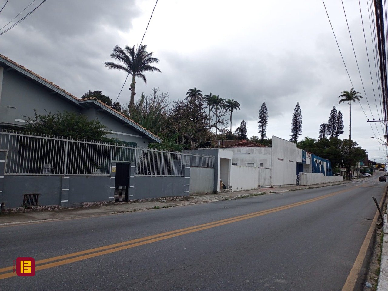 Casa com 94m², no bairro Centro em São José