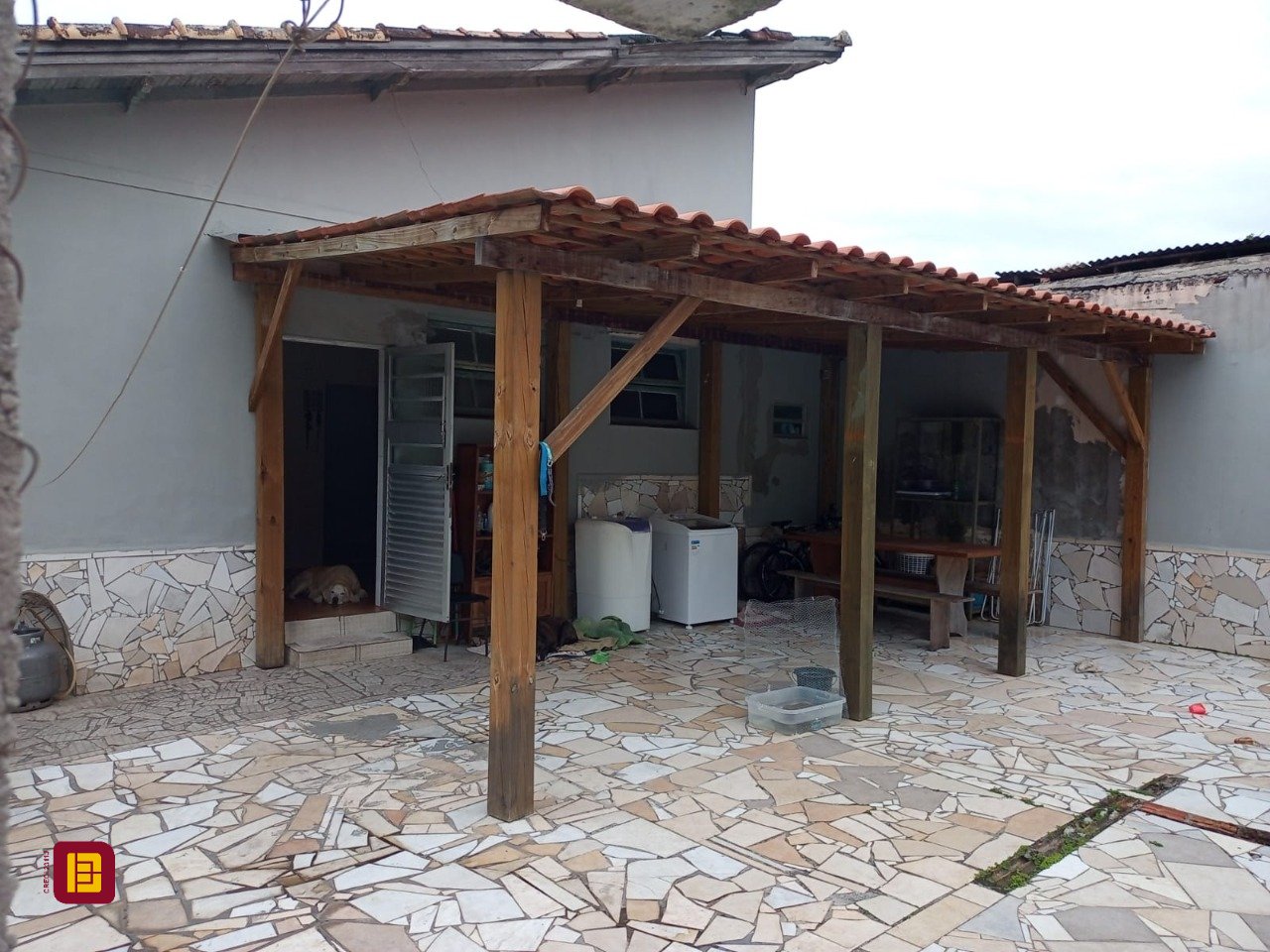Casa com 94m², no bairro Centro em São José