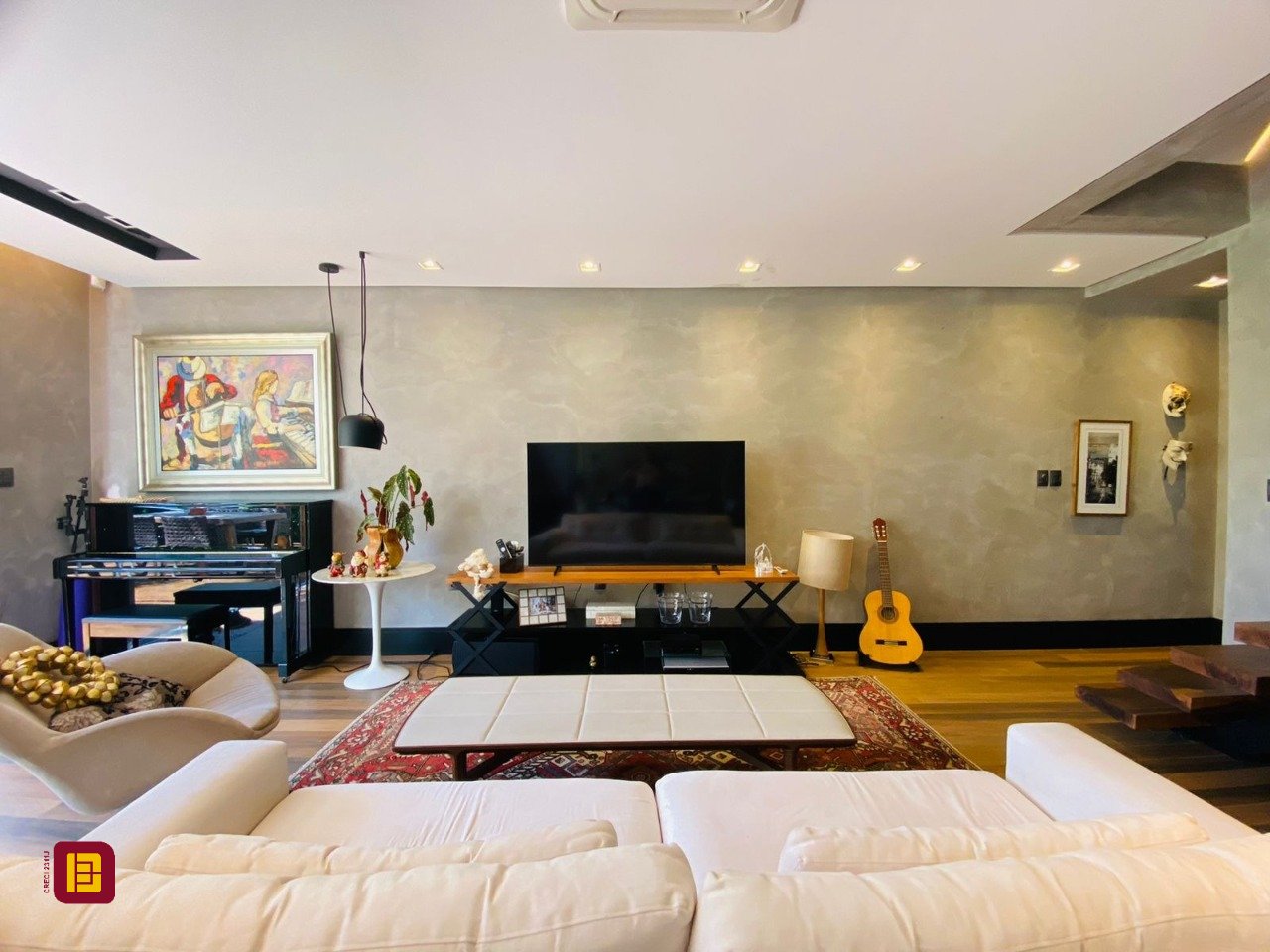 Casa de Condomínio com 175m², 3 quartos (sendo 3 suítes), 3 garagens, no bairro Lagoa da Conceição em Florianópolis