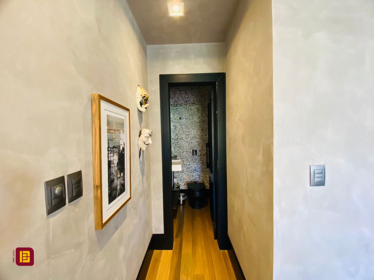 Casa de Condomínio com 175m², 3 quartos (sendo 3 suítes), 3 garagens, no bairro Lagoa da Conceição em Florianópolis