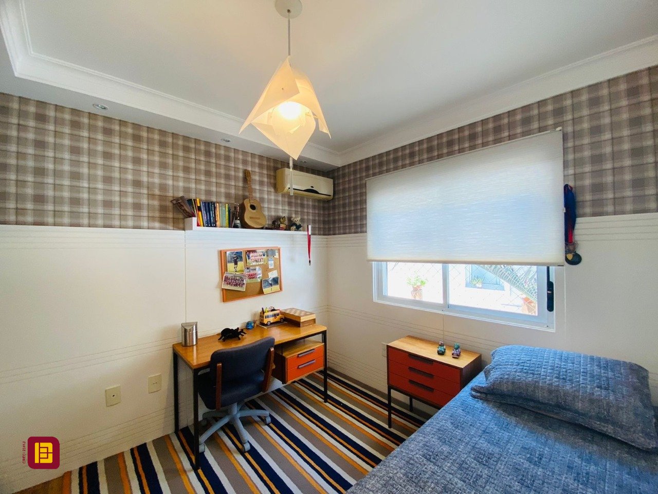 Casa de Condomínio com 175m², 3 quartos (sendo 3 suítes), 3 garagens, no bairro Lagoa da Conceição em Florianópolis