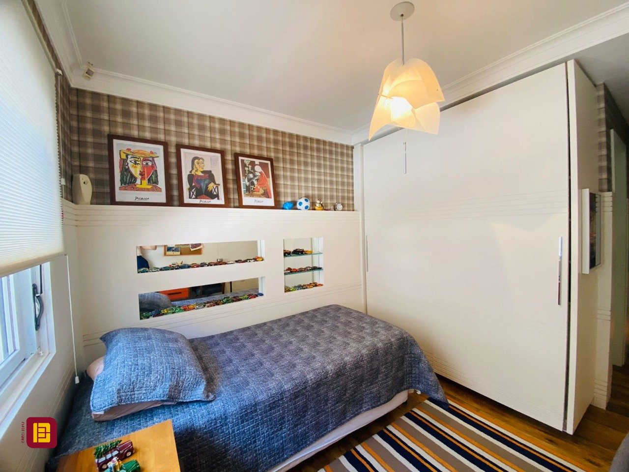Casa de Condomínio com 175m², 3 quartos (sendo 3 suítes), 3 garagens, no bairro Lagoa da Conceição em Florianópolis