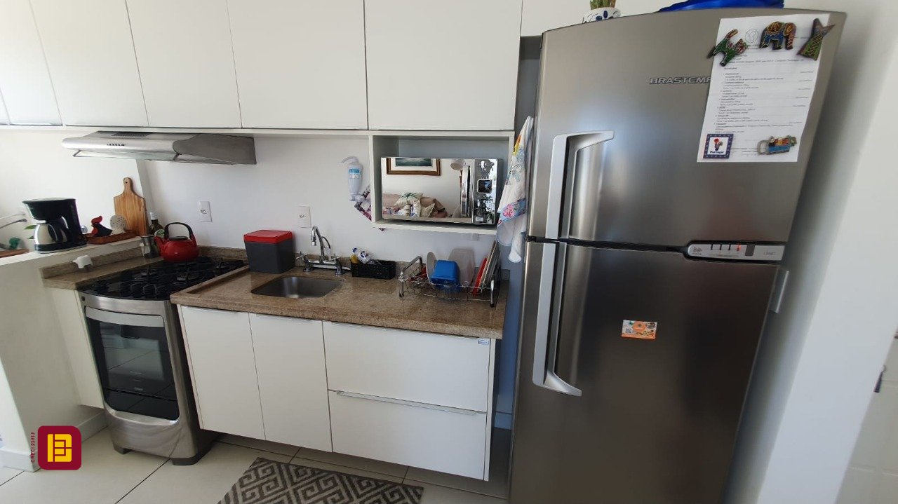Apartamento com 161m², 3 quartos (sendo 1 suíte), 2 garagens, no bairro Campeche em Florianópolis