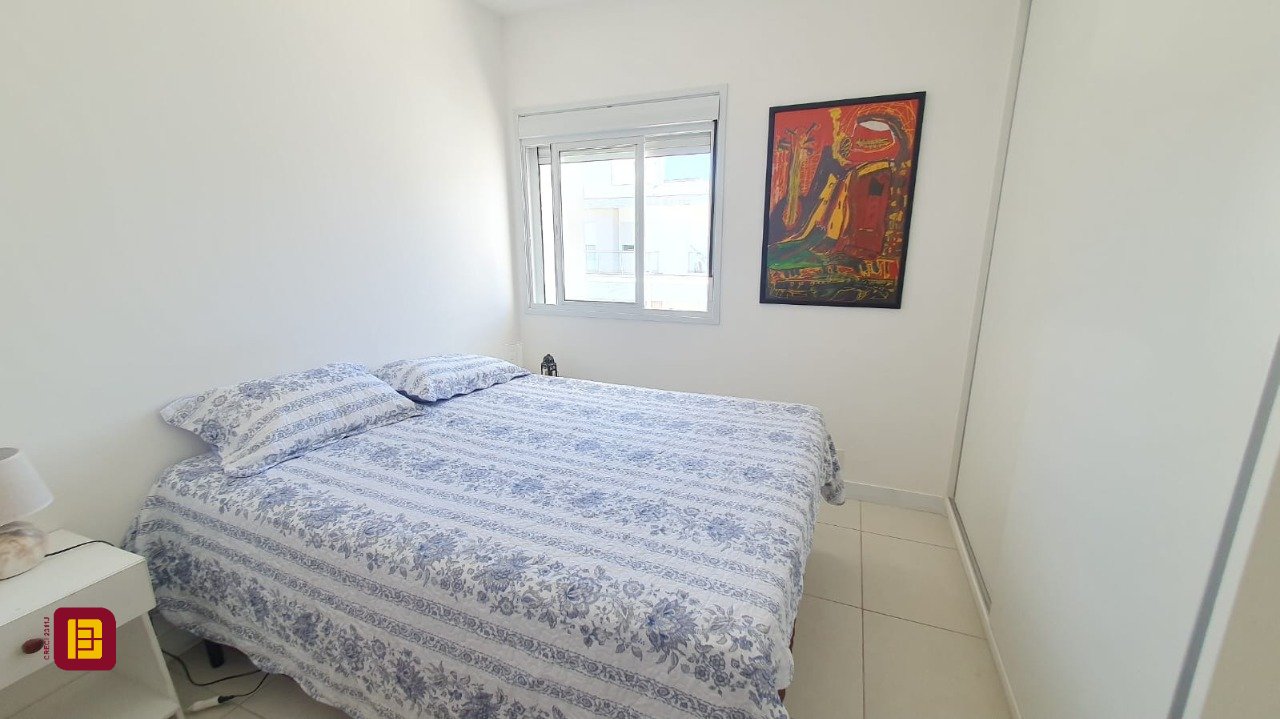 Apartamento com 161m², 3 quartos (sendo 1 suíte), 2 garagens, no bairro Campeche em Florianópolis