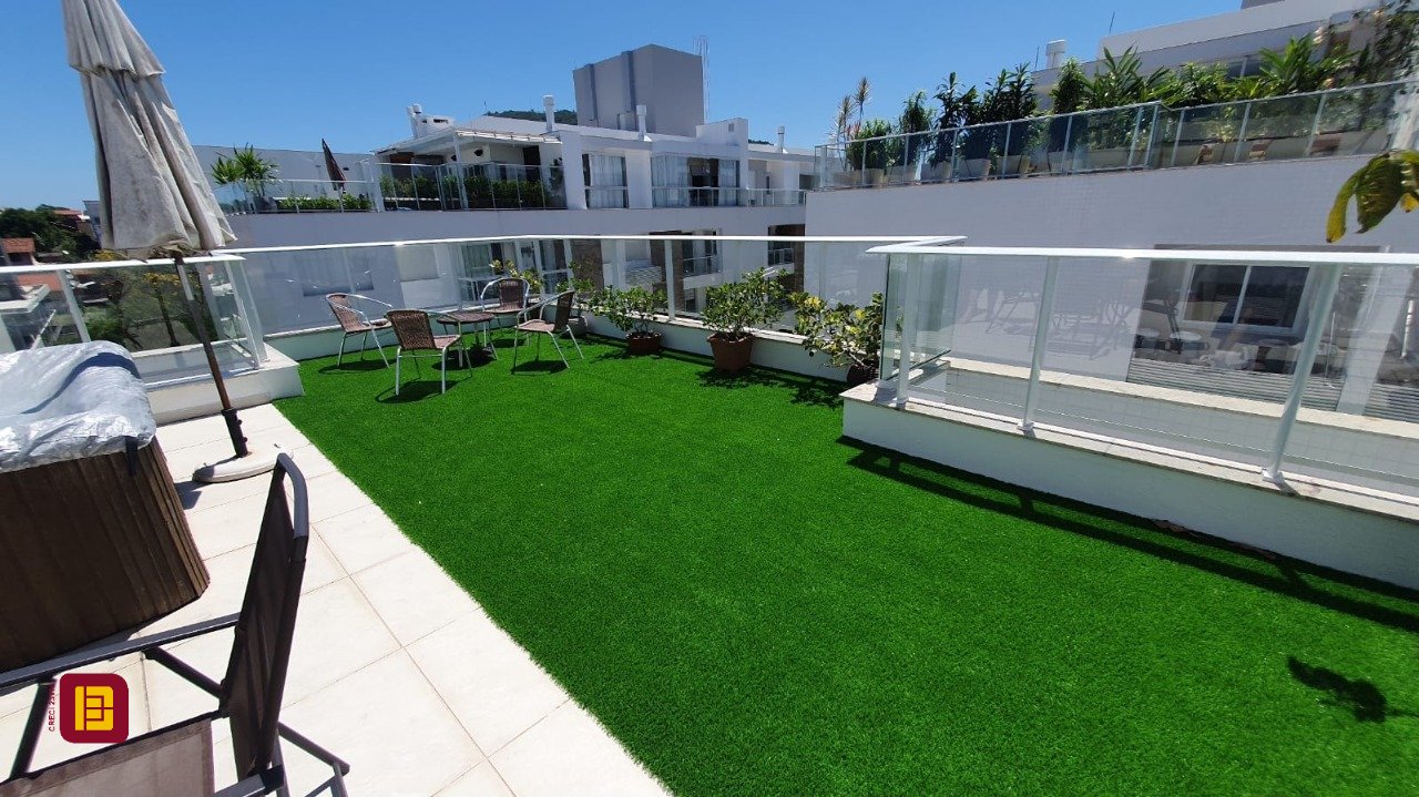 Apartamento com 161m², 3 quartos (sendo 1 suíte), 2 garagens, no bairro Campeche em Florianópolis