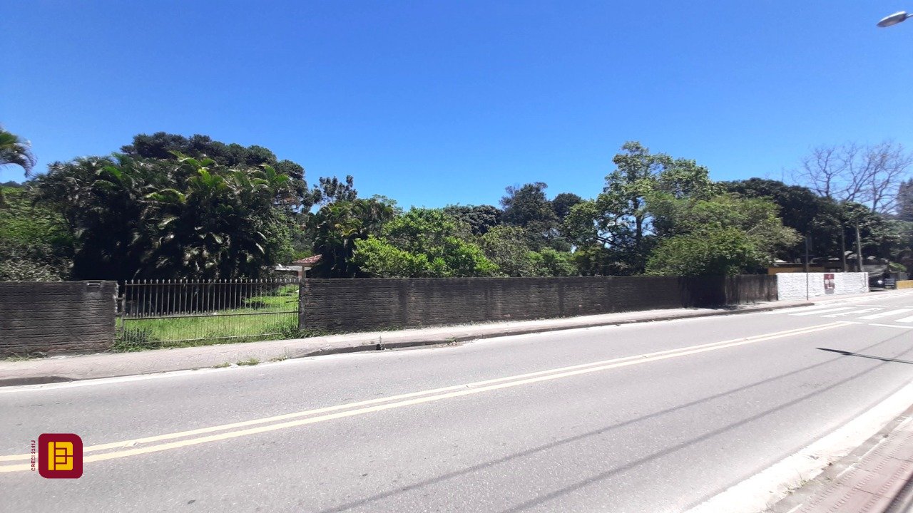 Terreno com 11452m², no bairro Vargem Grande em Florianópolis