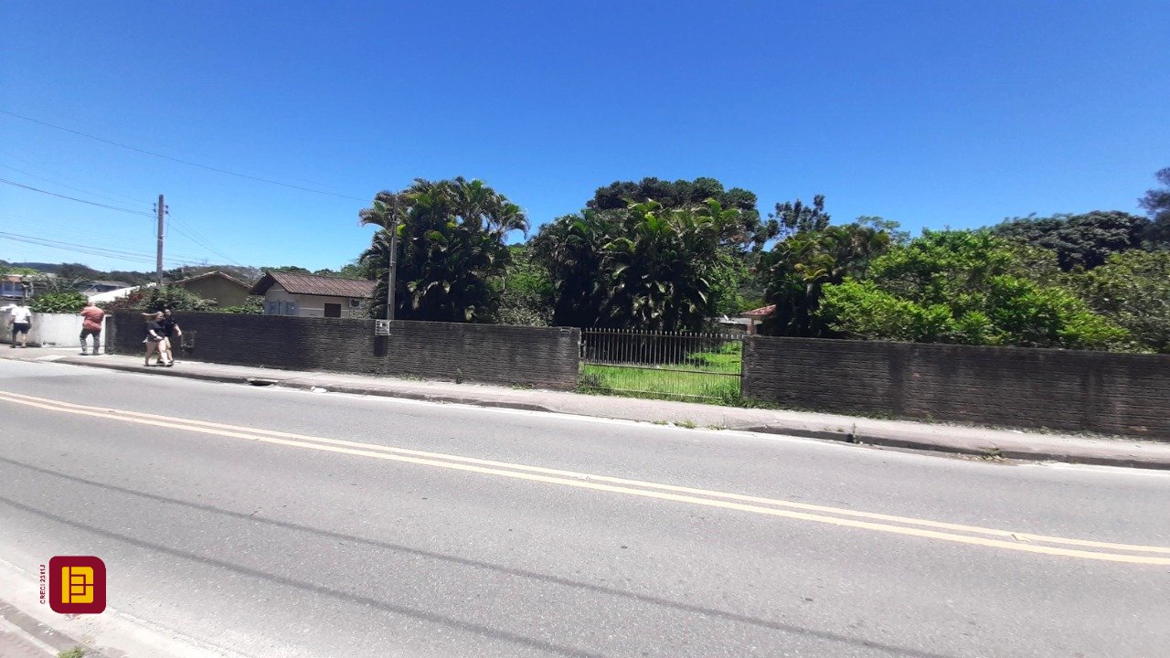Terreno com 11452m², no bairro Vargem Grande em Florianópolis