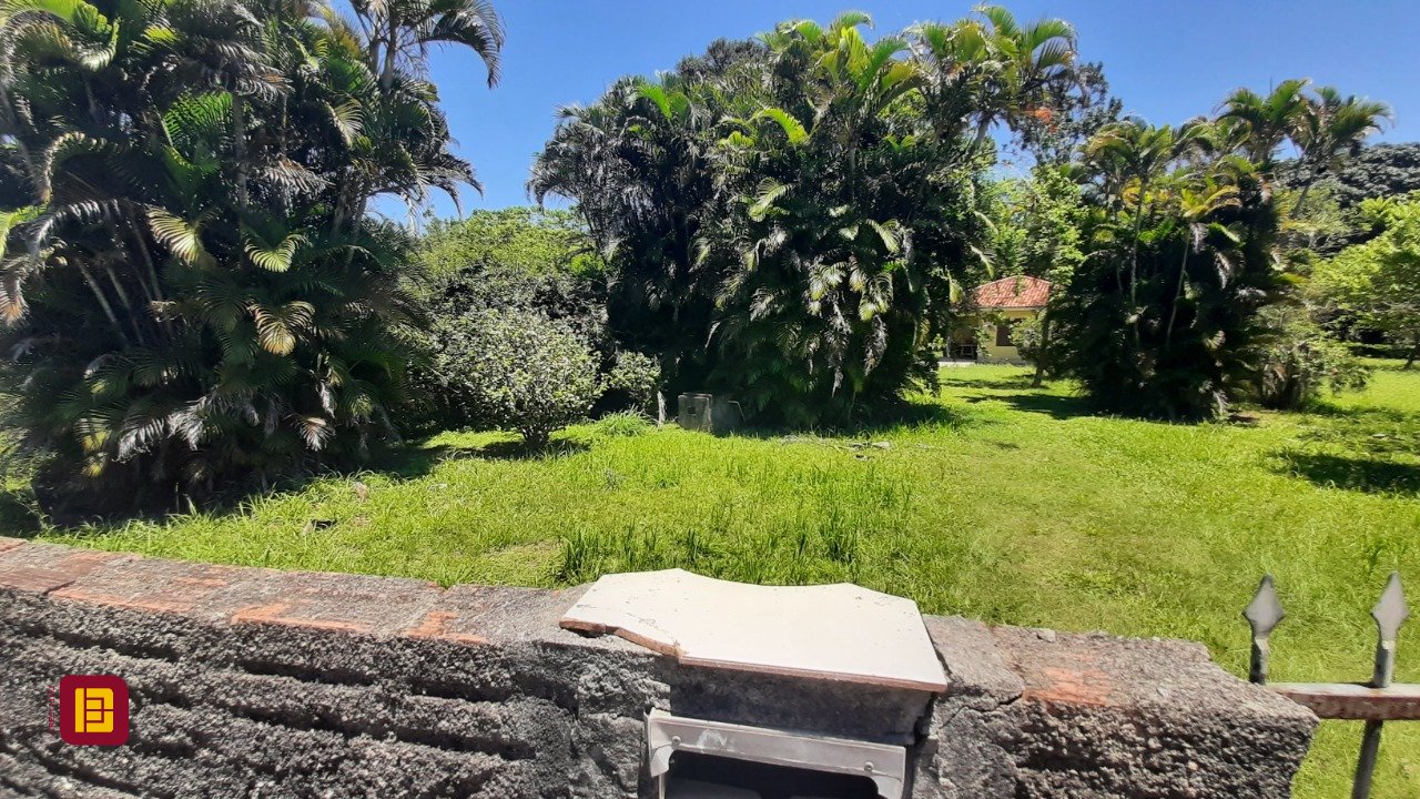 Terreno com 11452m², no bairro Vargem Grande em Florianópolis
