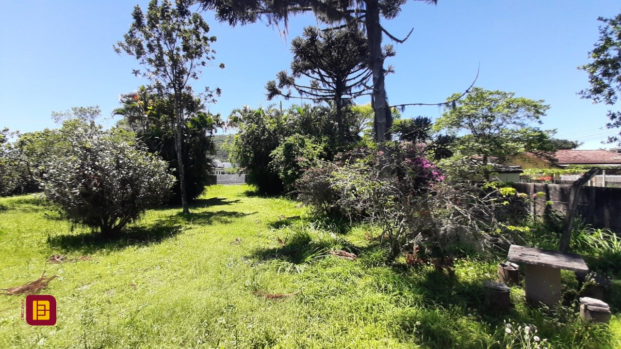 Terreno com 11452m², no bairro Vargem Grande em Florianópolis