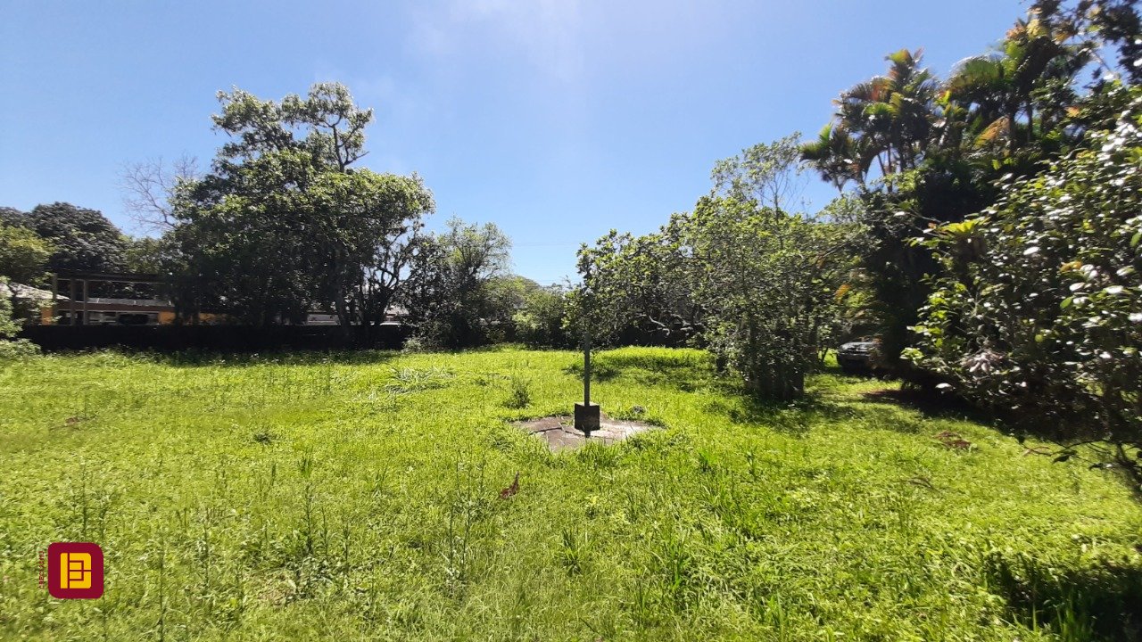 Terreno com 11452m², no bairro Vargem Grande em Florianópolis