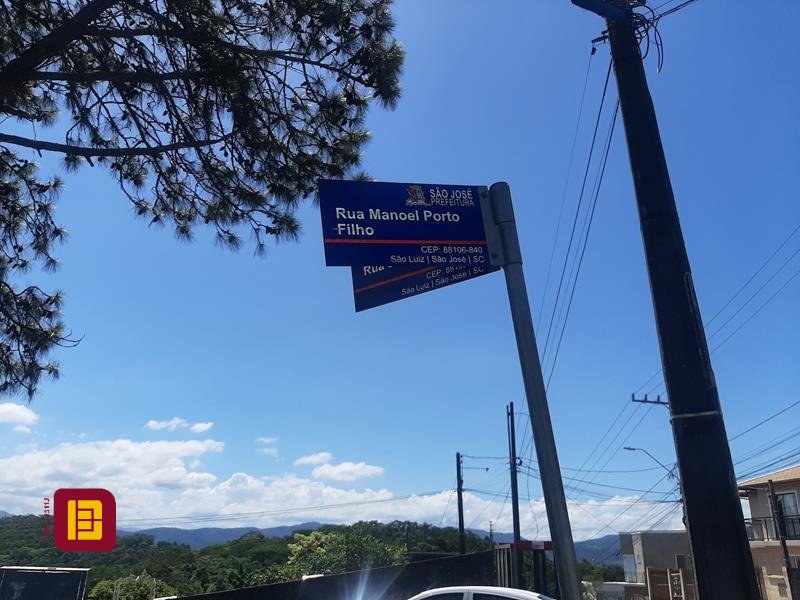 Terreno com 396m², no bairro Forquilhas em São José