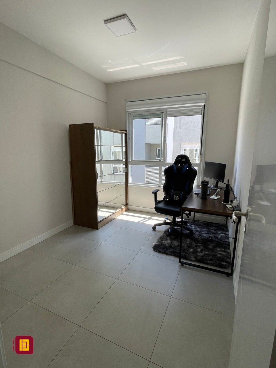 Apartamento com 114m², 4 quartos (sendo 1 suíte), 2 garagens, no bairro Campeche em Florianópolis