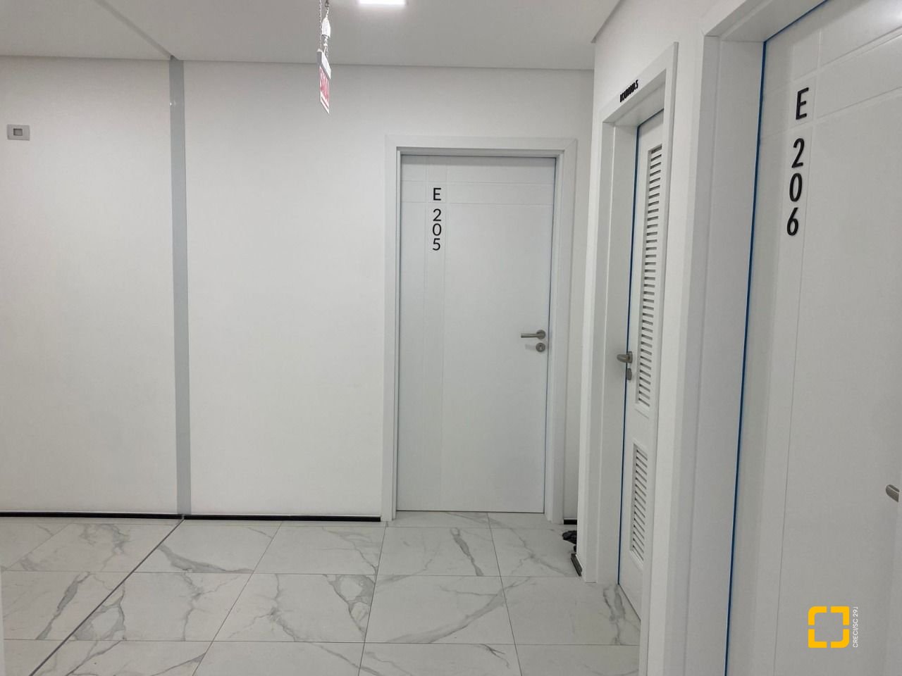 Apartamento com 116m², 6 quartos (sendo 3 suítes), 2 garagens, no bairro Morro das Pedras em Florianópolis