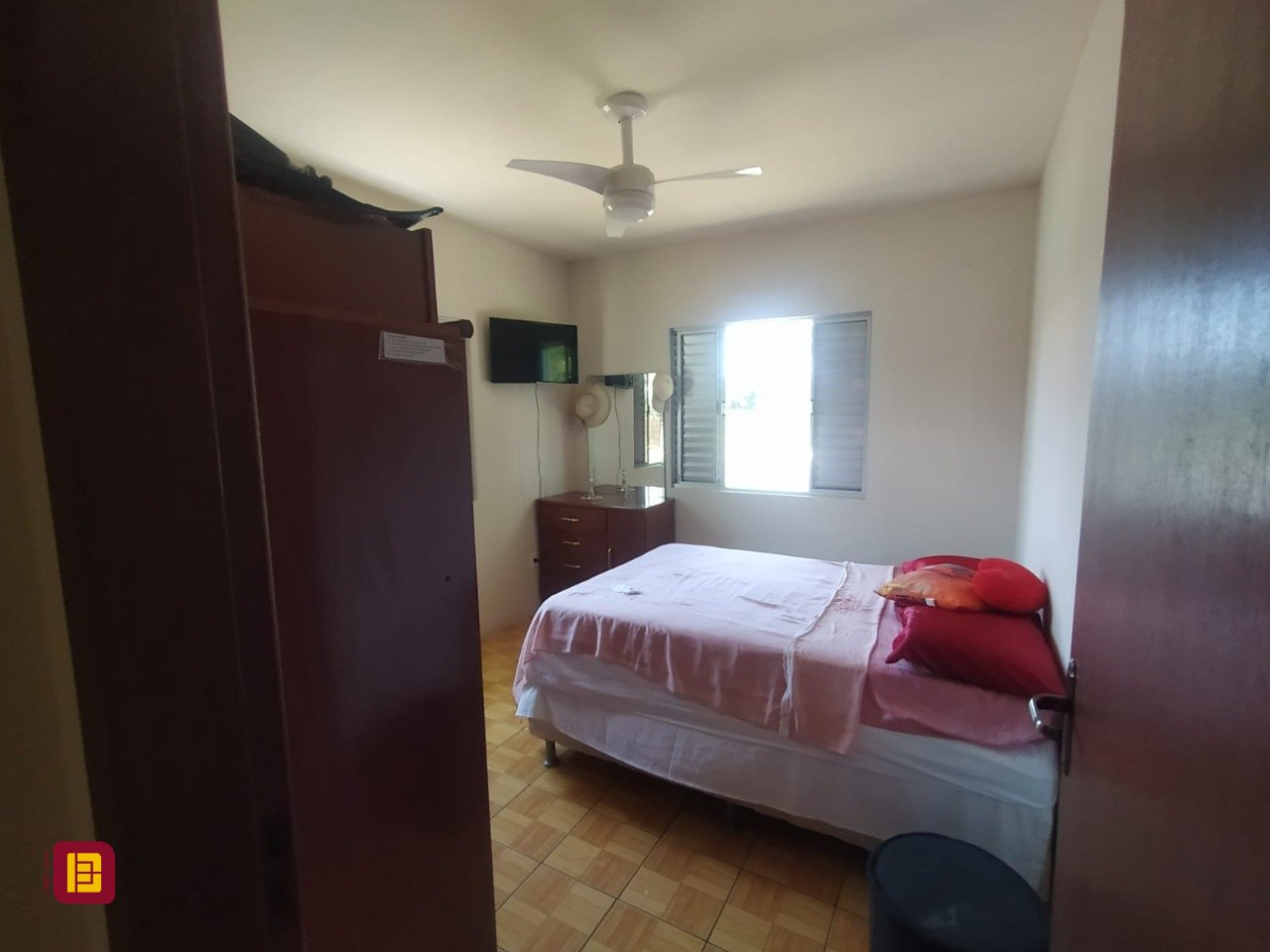 Casa com 117m², 3 quartos, 3 garagens, no bairro Campeche em Florianópolis
