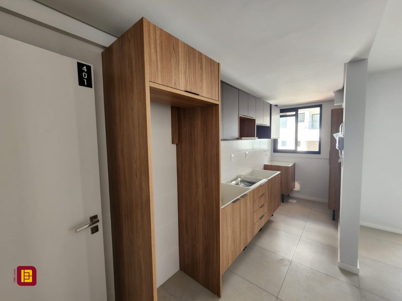 Apartamento com 59m², 3 quartos (sendo 1 suíte), 1 garagem, no bairro Centro em Florianópolis