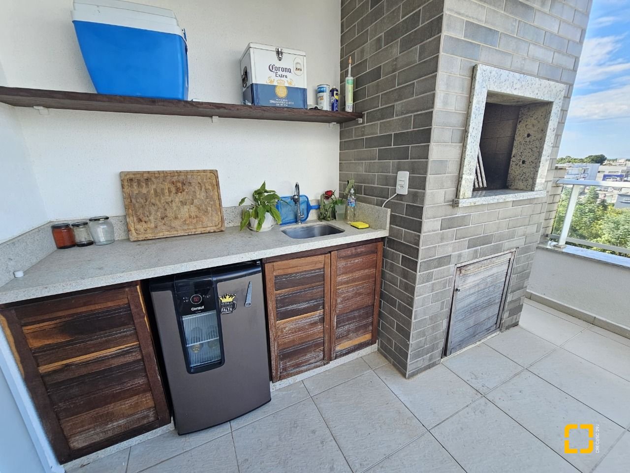Cobertura com 142m², 3 quartos (sendo 1 suíte), 3 garagens, no bairro Campeche em Florianópolis