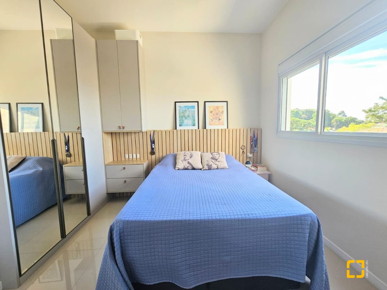 Cobertura com 142m², 3 quartos (sendo 1 suíte), 3 garagens, no bairro Campeche em Florianópolis