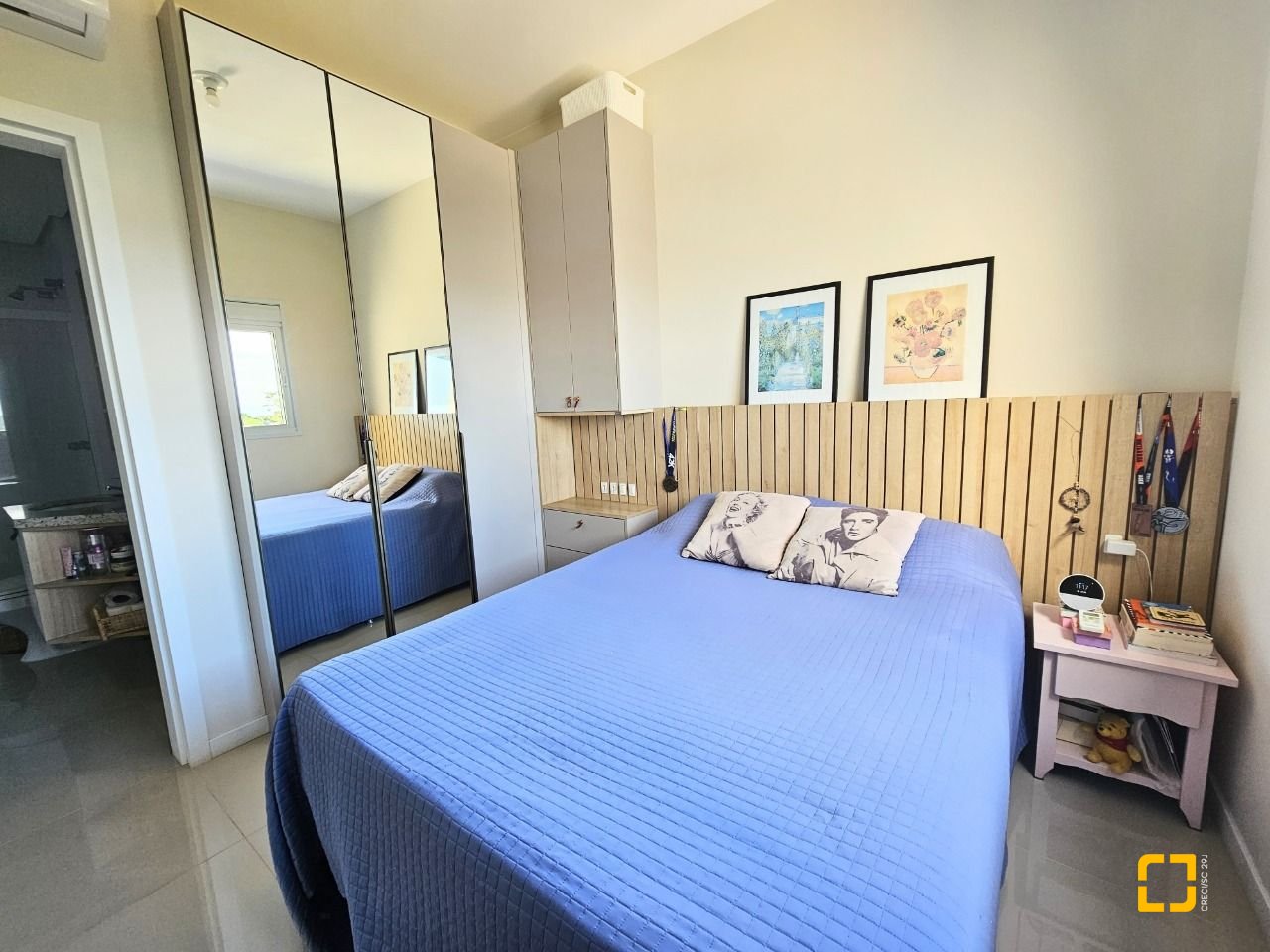 Cobertura com 142m², 3 quartos (sendo 1 suíte), 3 garagens, no bairro Campeche em Florianópolis