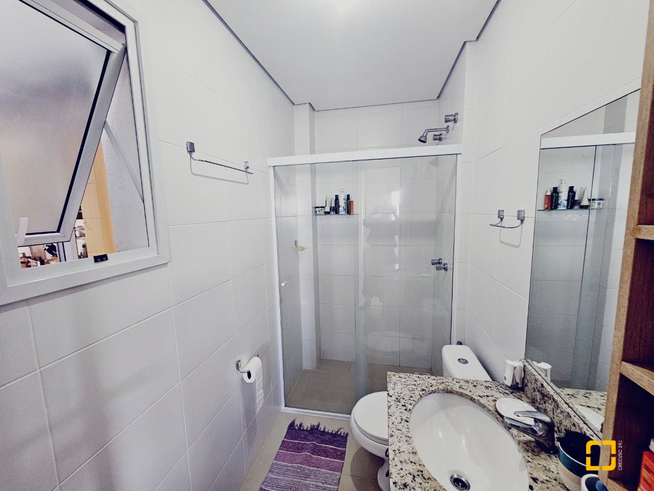 Cobertura com 142m², 3 quartos (sendo 1 suíte), 3 garagens, no bairro Campeche em Florianópolis