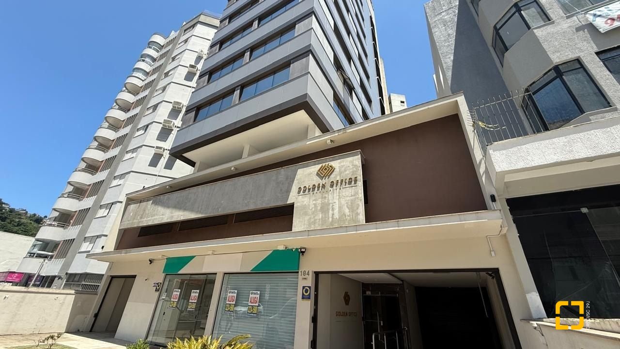 Sala com 48m², 1 garagem, no bairro Centro em Florianópolis