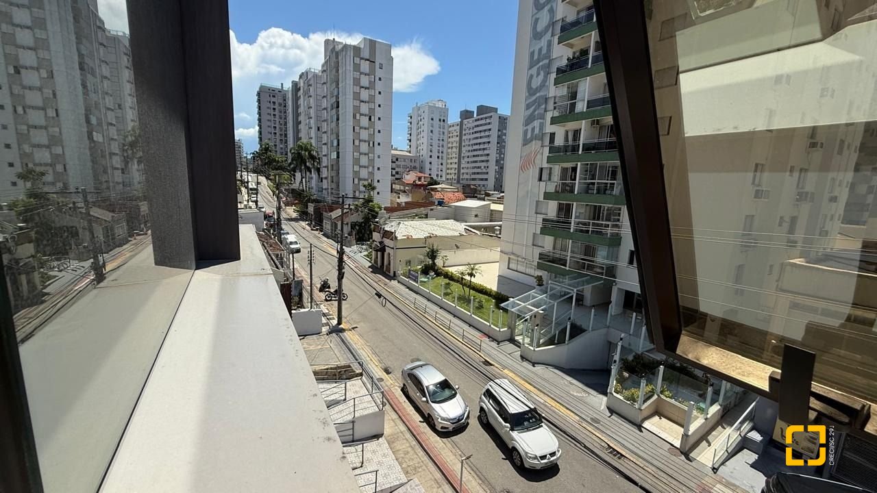 Sala com 48m², 1 garagem, no bairro Centro em Florianópolis