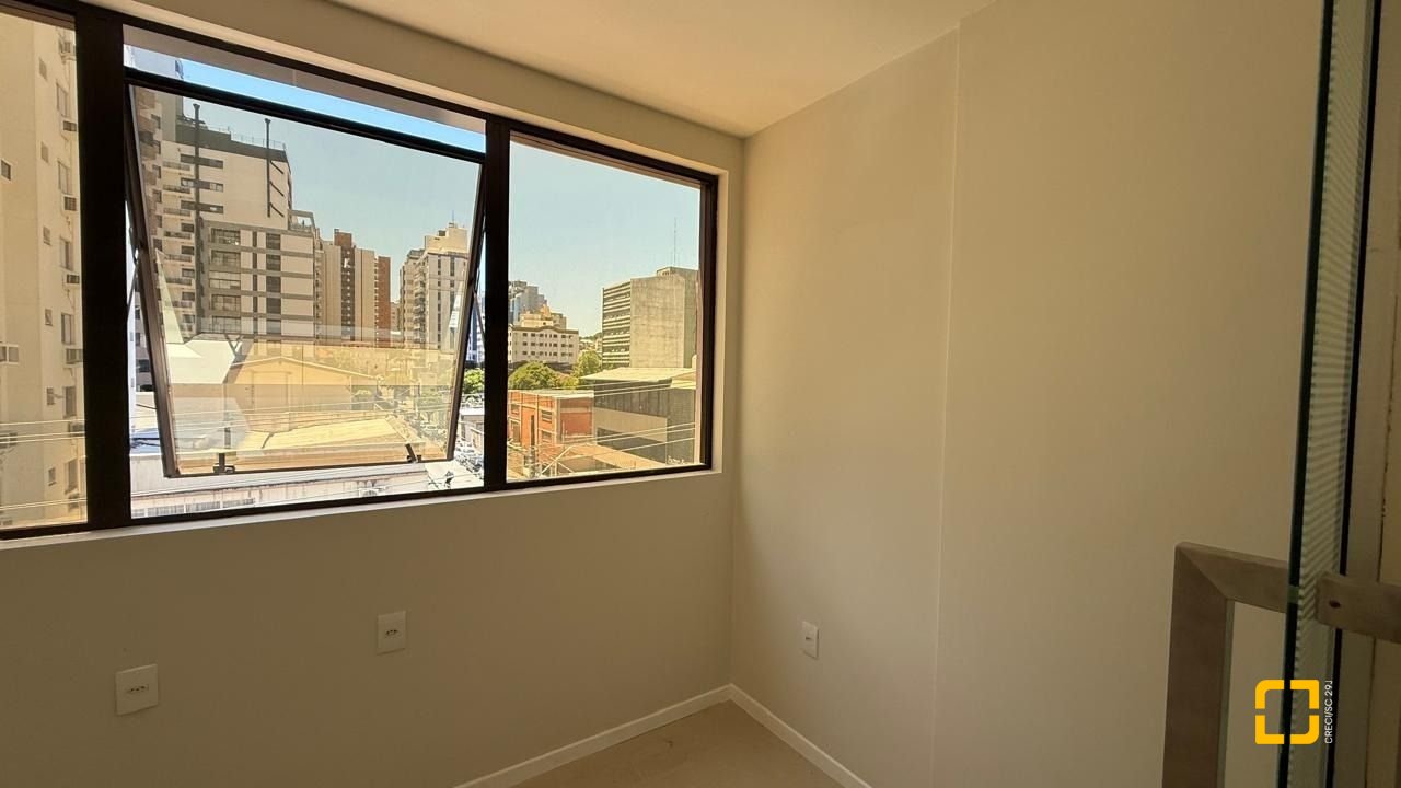 Sala com 48m², 1 garagem, no bairro Centro em Florianópolis