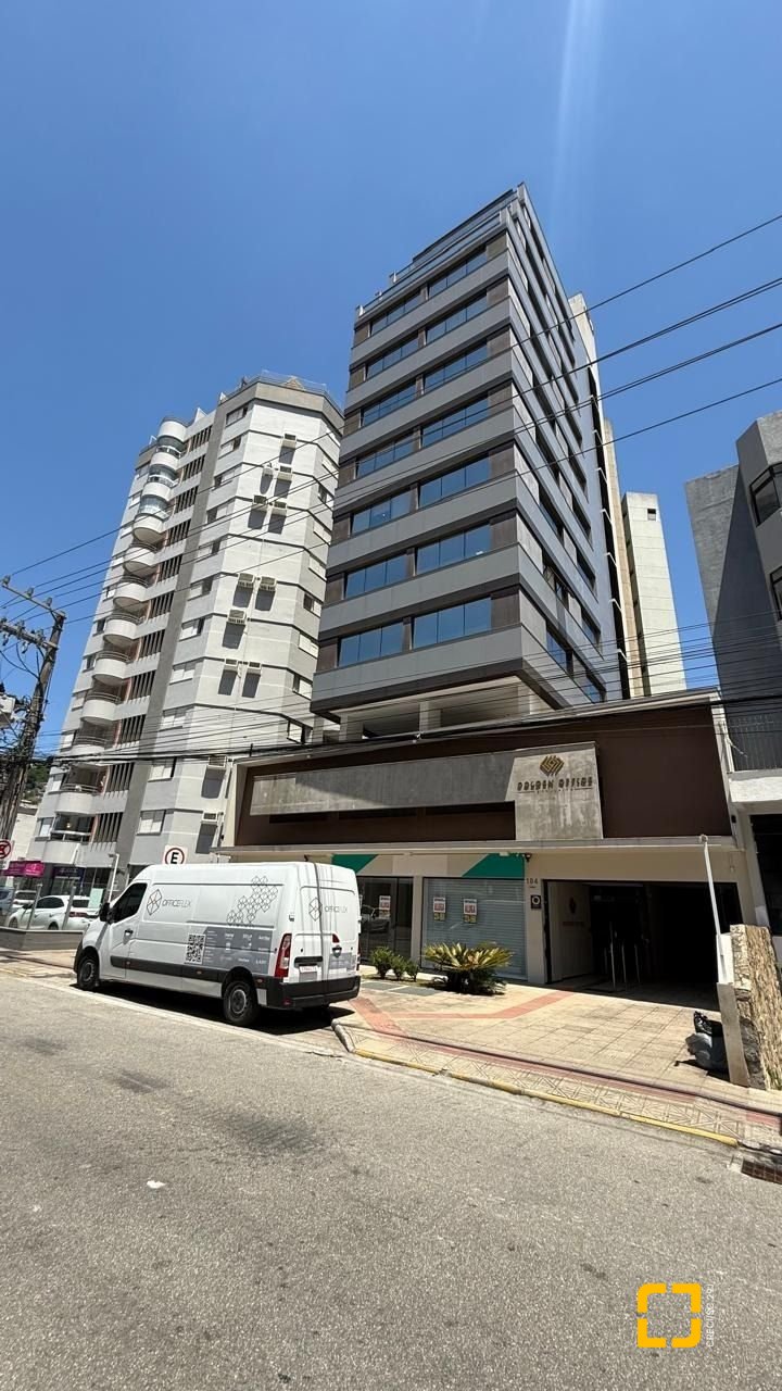 Sala com 48m², 1 garagem, no bairro Centro em Florianópolis