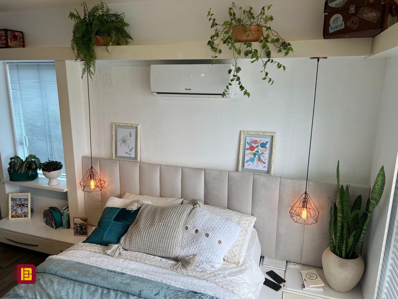 Casa com 450m², 8 quartos (sendo 8 suítes), 5 garagens, no bairro Centro em Florianópolis