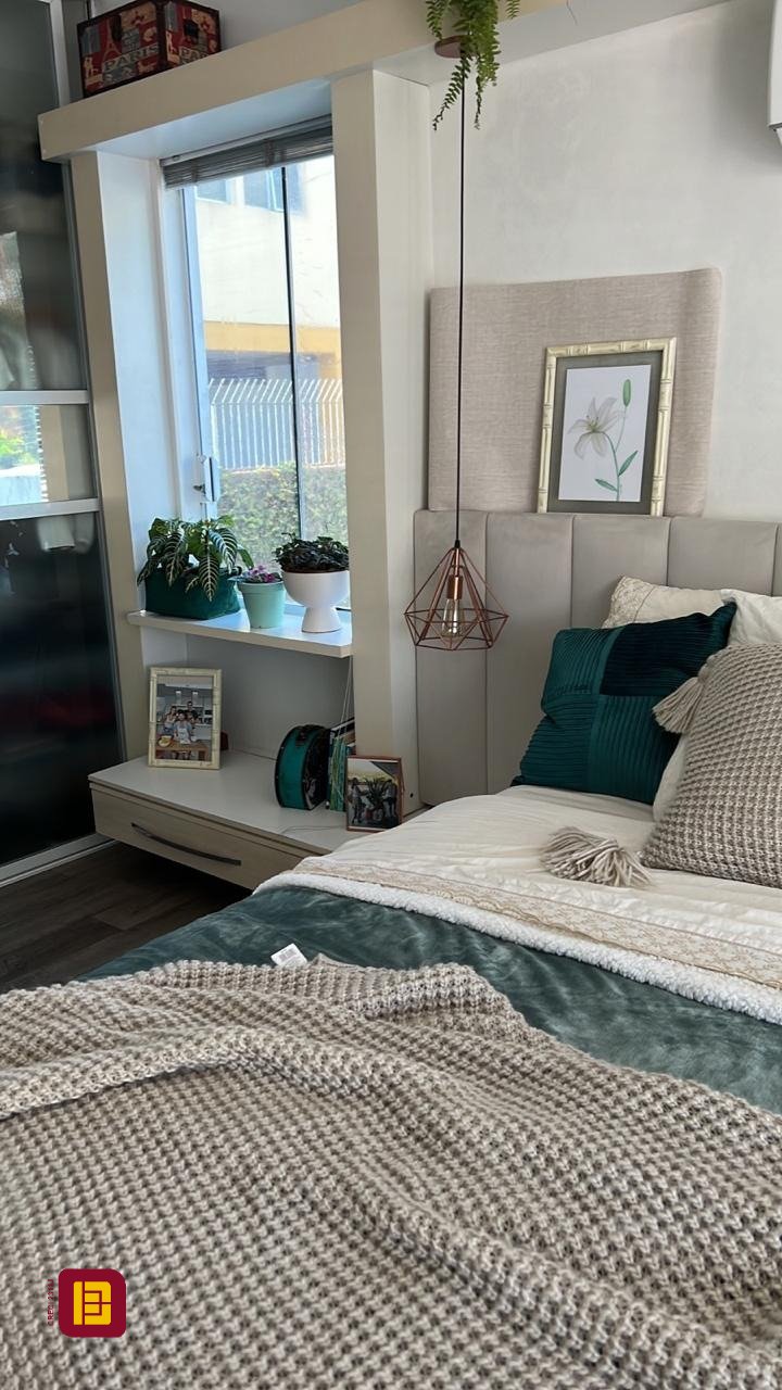Casa com 450m², 8 quartos (sendo 8 suítes), 5 garagens, no bairro Centro em Florianópolis