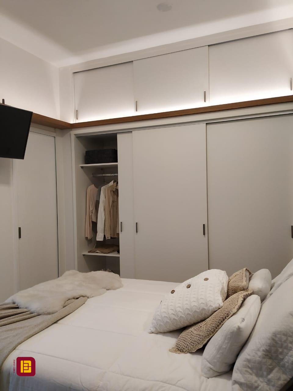 Casa com 450m², 8 quartos (sendo 8 suítes), 5 garagens, no bairro Centro em Florianópolis